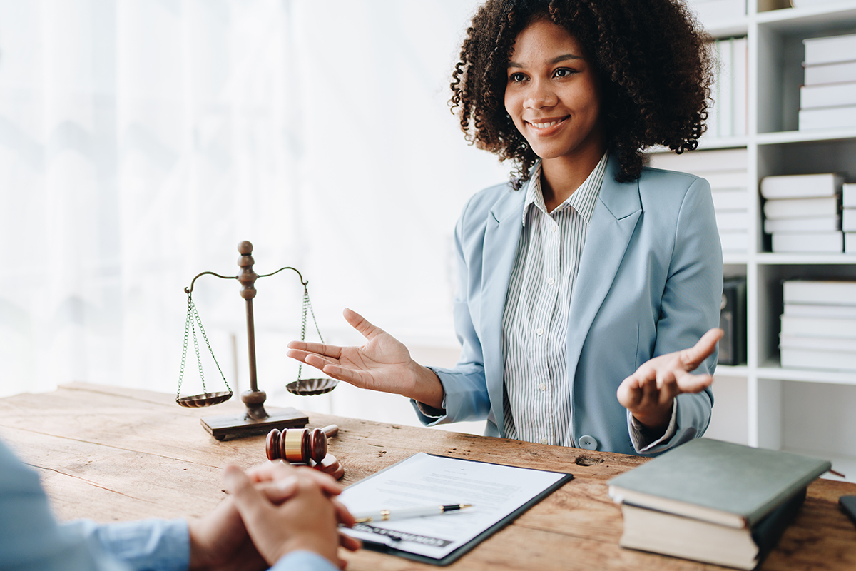 When to Consult a Bankruptcy Attorney
